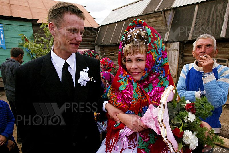 Свадьба в деревне. Редакционное фото № 30243052, фотограф