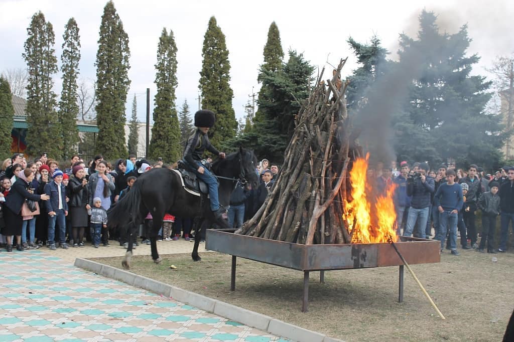 Как лезгины в Волгограде отмечают праздник солнца